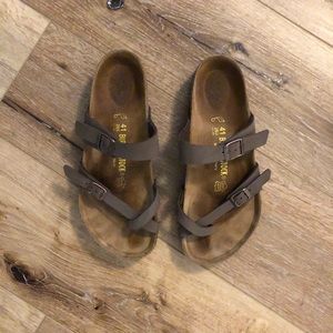 Birkenstock Mayari Mocha sz. 10-10.5 - never worn